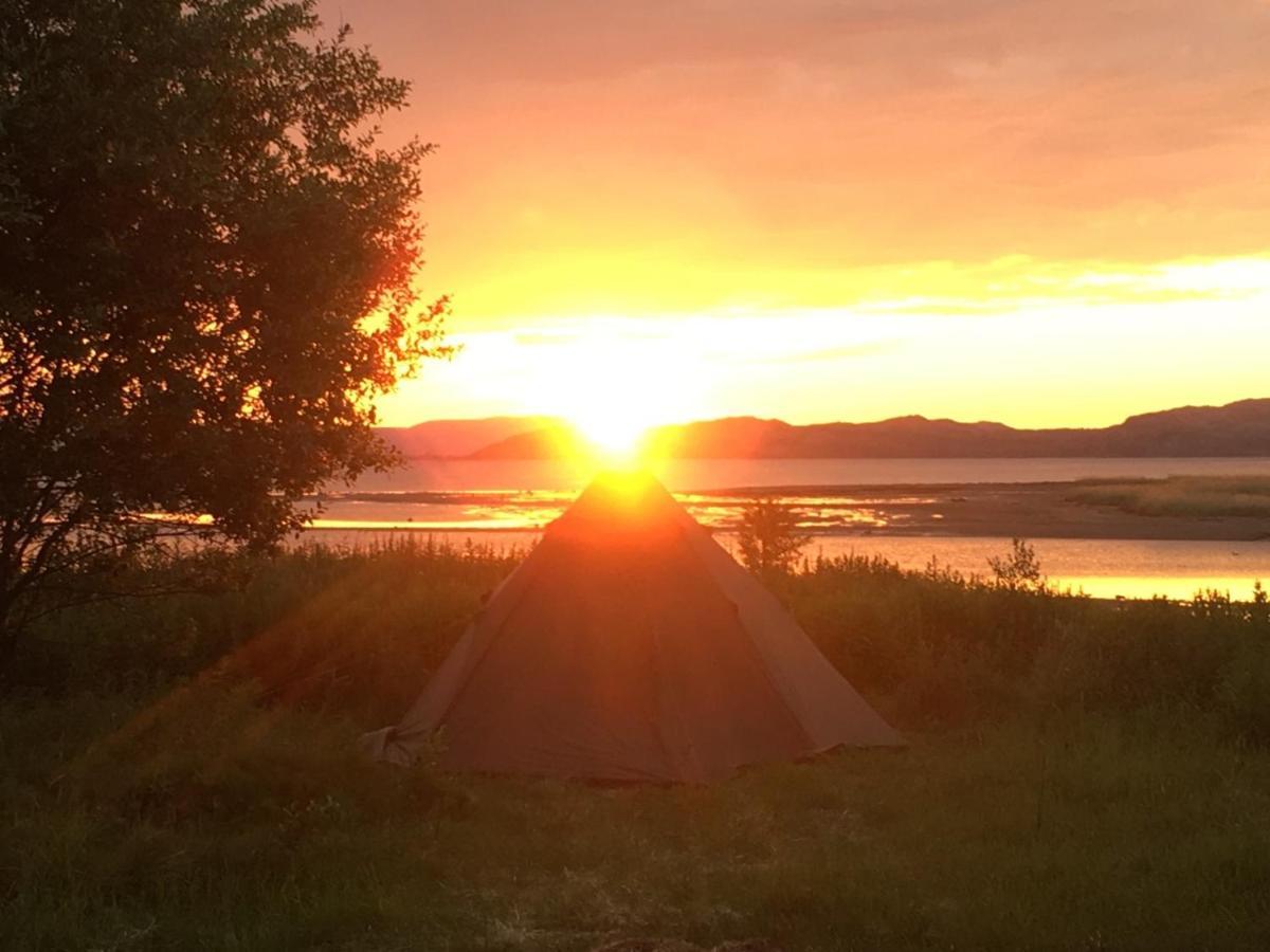 Fjordutsikten Motell & Camping As 락셀브 외부 사진